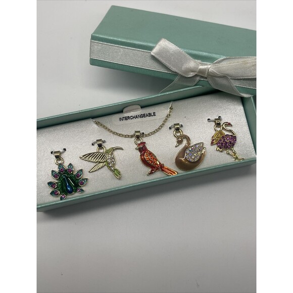 RMN Interchangeable 5 Piece Bird Necklace New - Picture 1 of 6